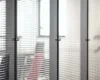 Glaswand verticale glaspanelen Monobloc