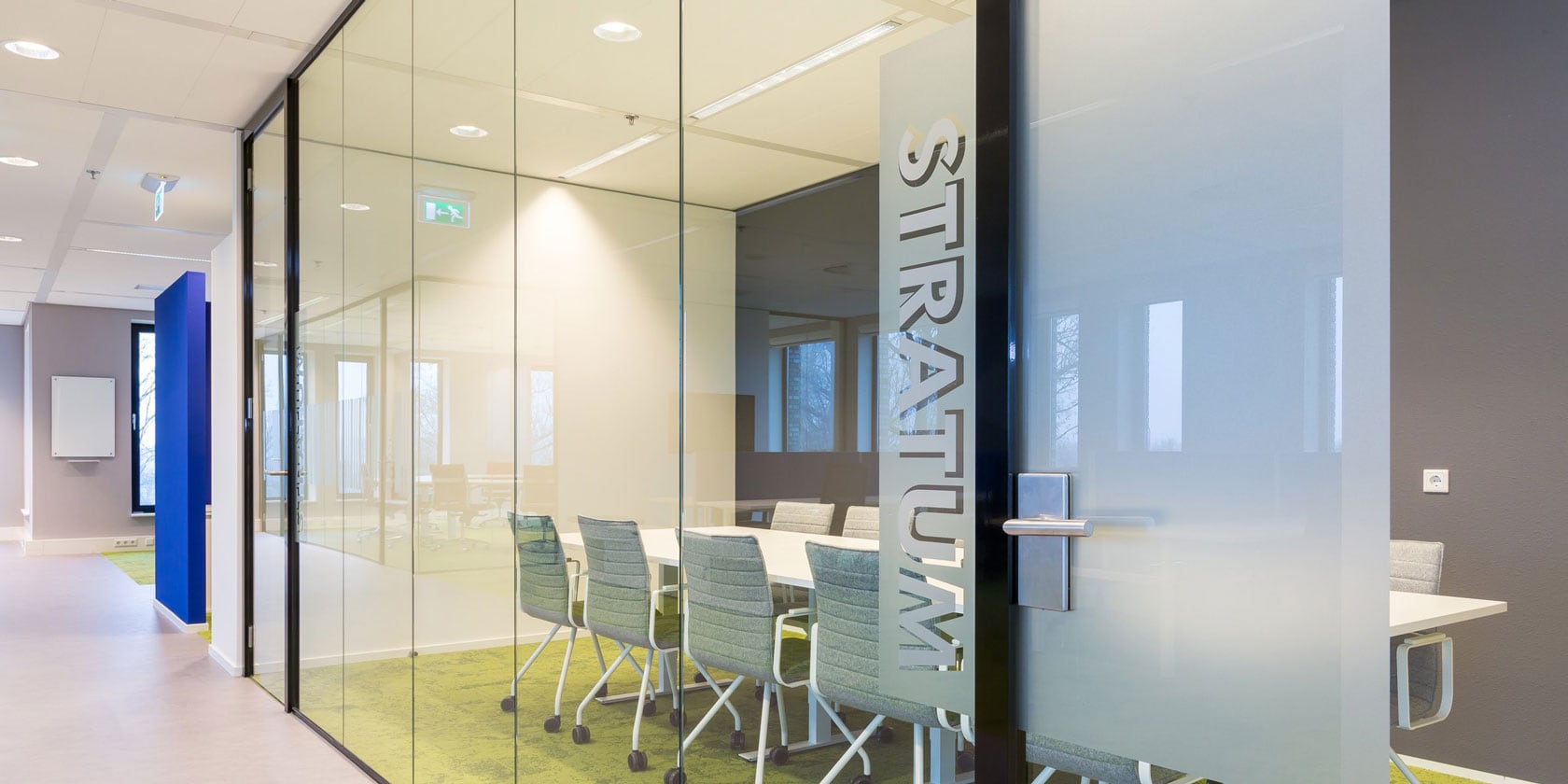 Glazen wand vergaderruimte