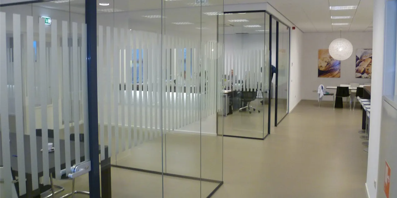 Slimline glaswanden Dutch Bakery