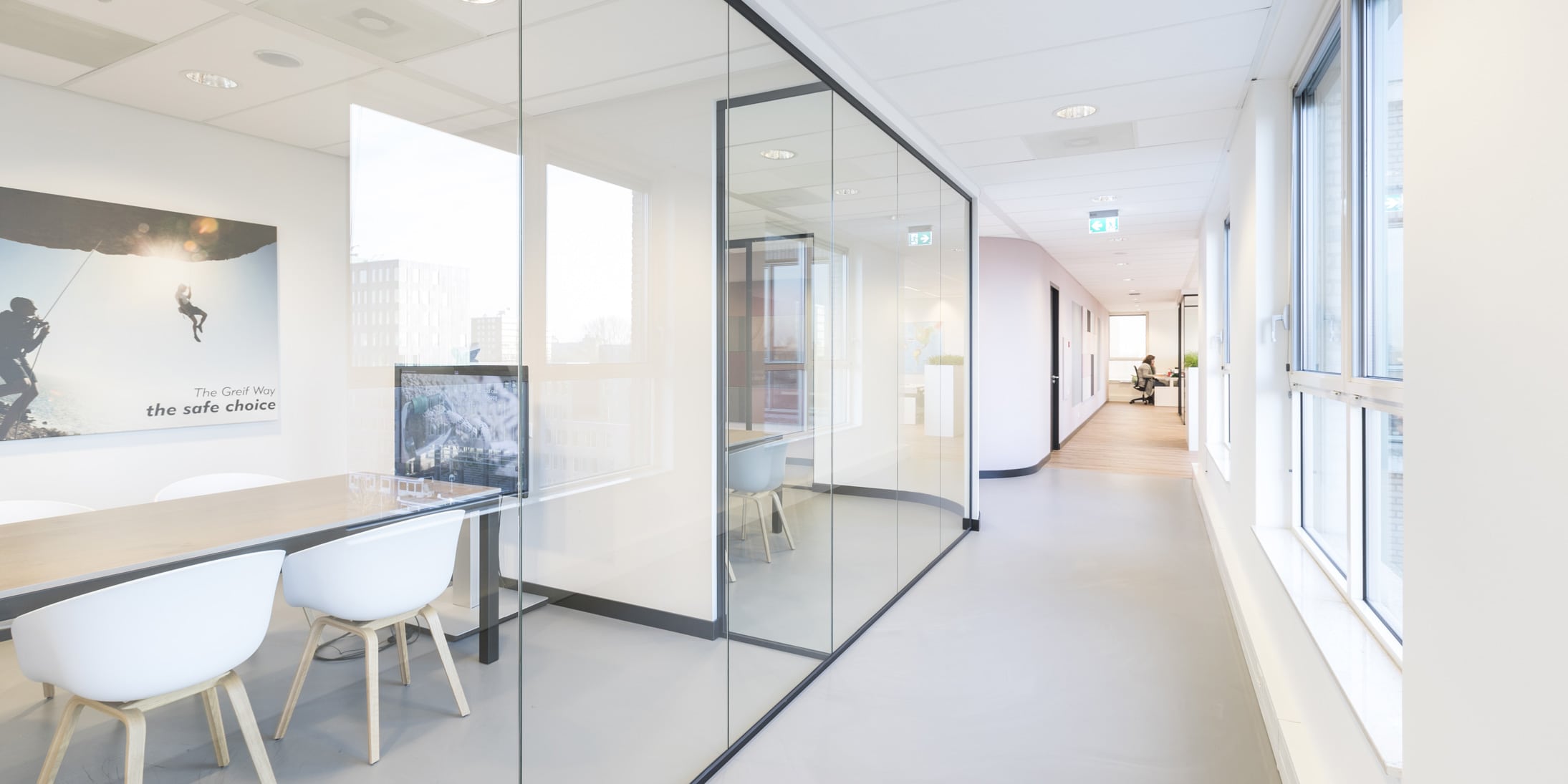 Glaswanden en ronde scheidingswanden Greif