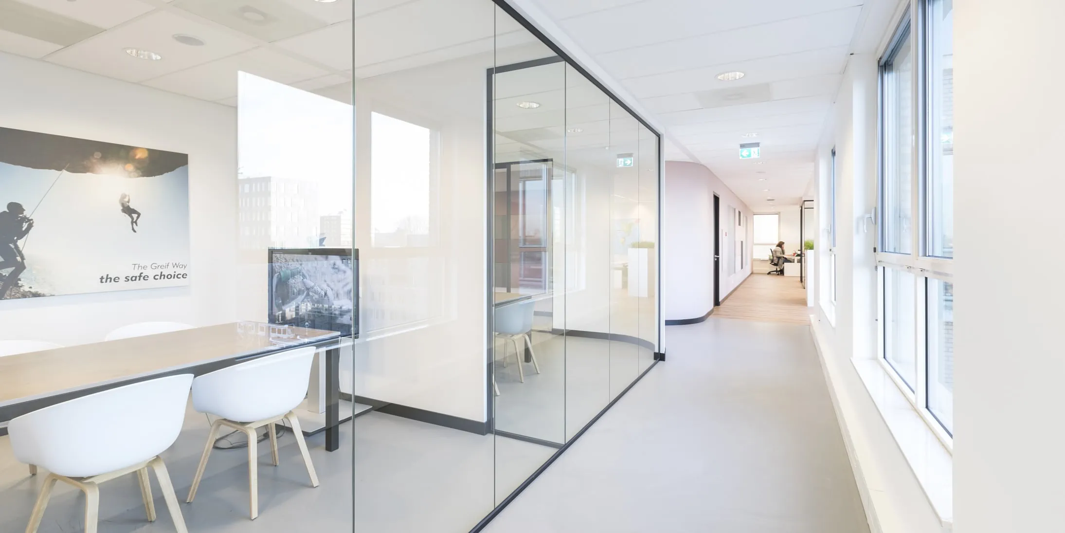 Glaswanden en ronde scheidingswanden Greif